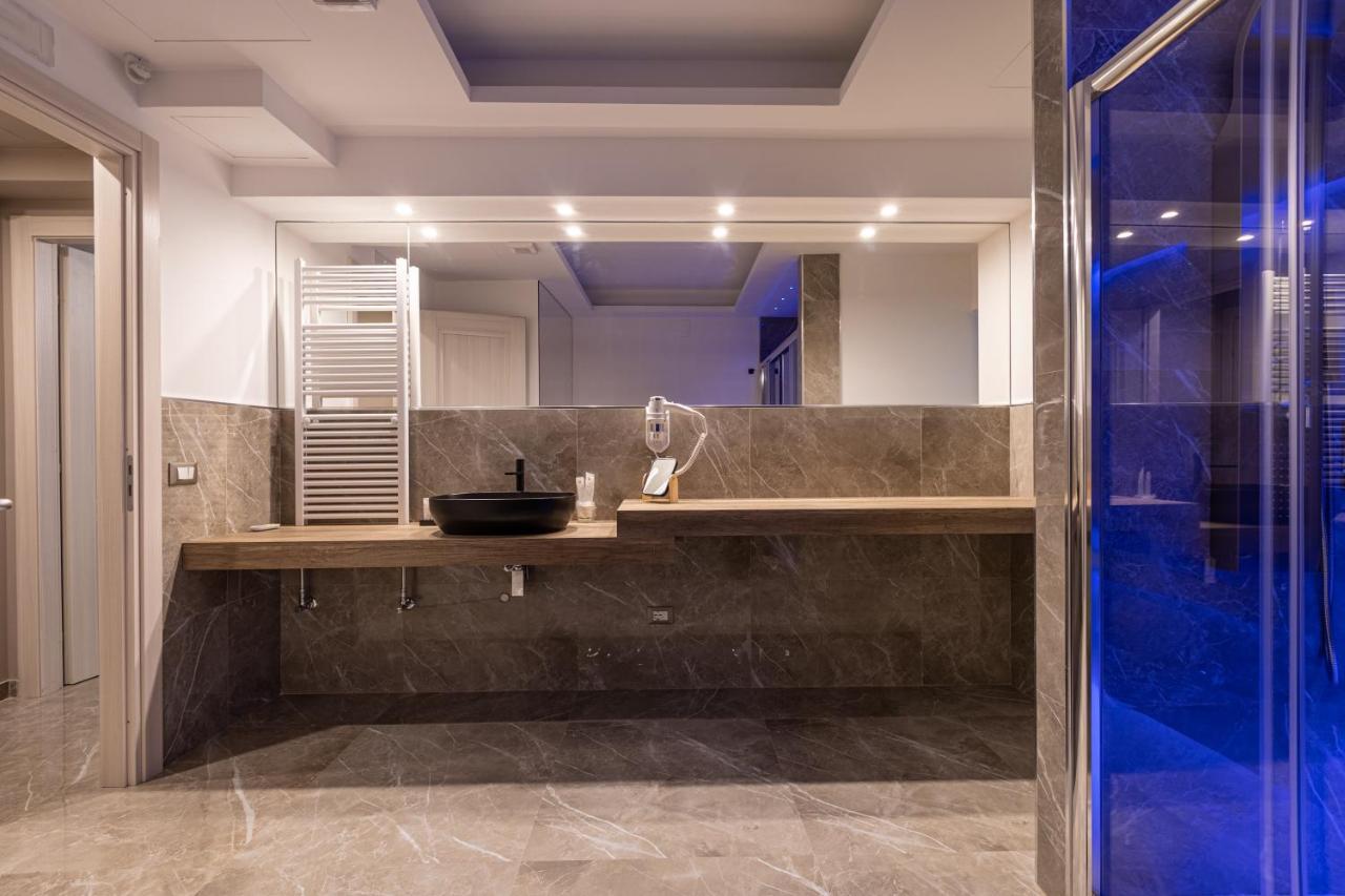 Maximum Exclusive Suite & Spa Palermo Luaran gambar